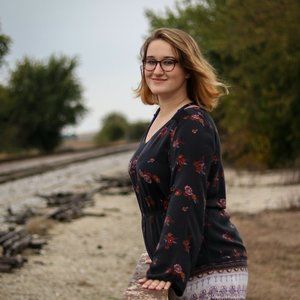 Meet your Posher, Brenna